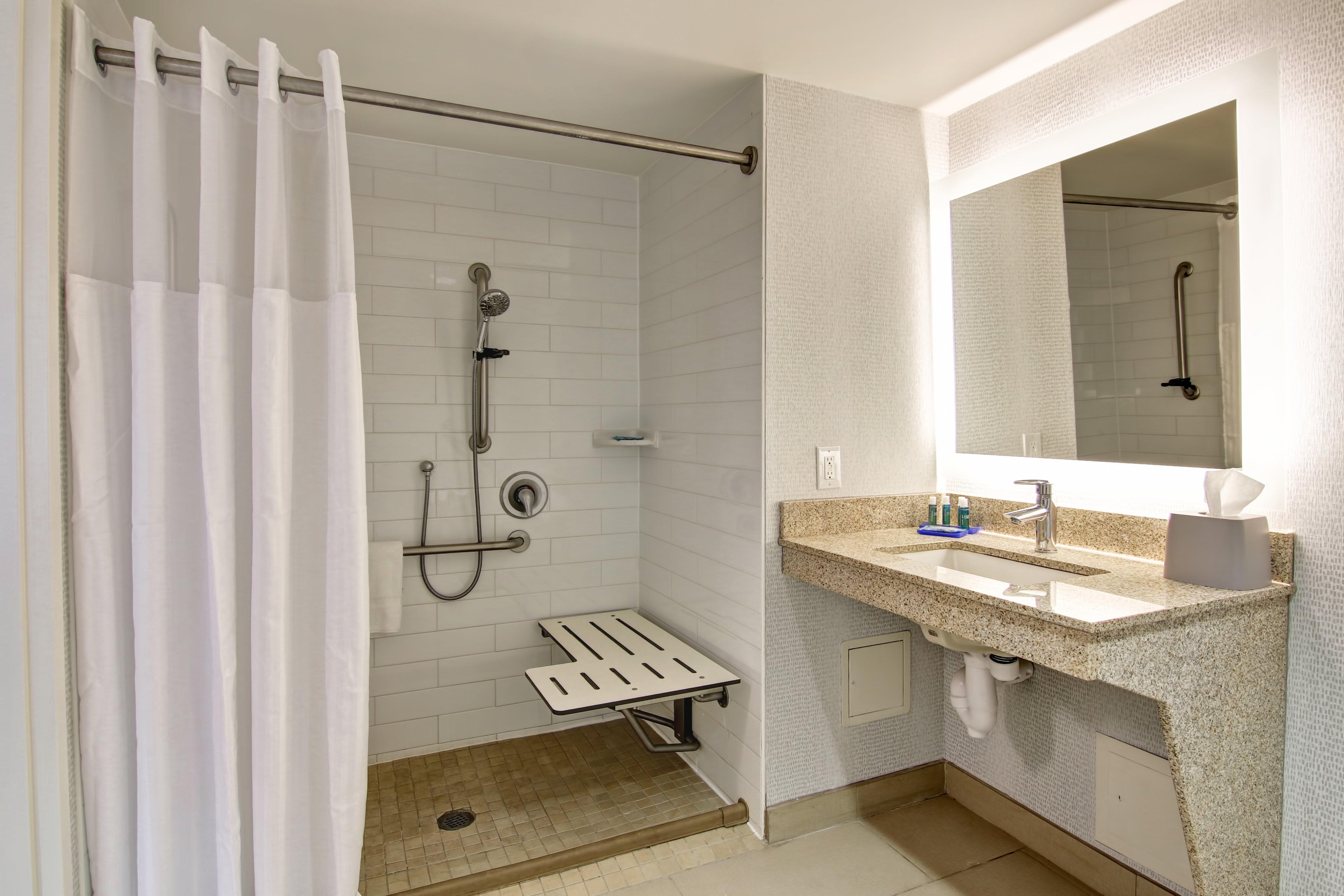 Holiday Inn Express Hotel & Suites Toronto - Markham By Ihg Richmond Hill Exterior photo