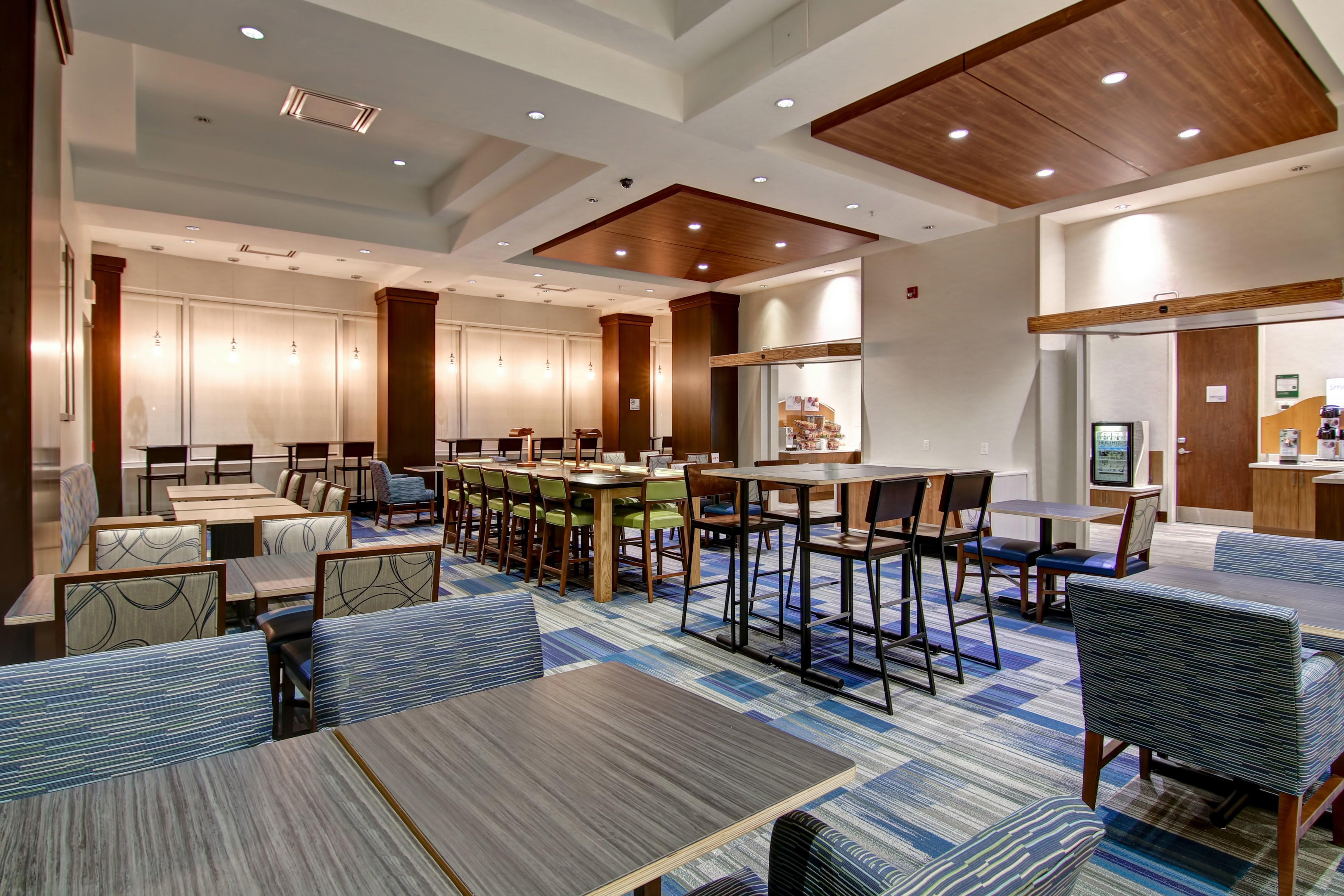 Holiday Inn Express Hotel & Suites Toronto - Markham By Ihg Richmond Hill Exterior photo