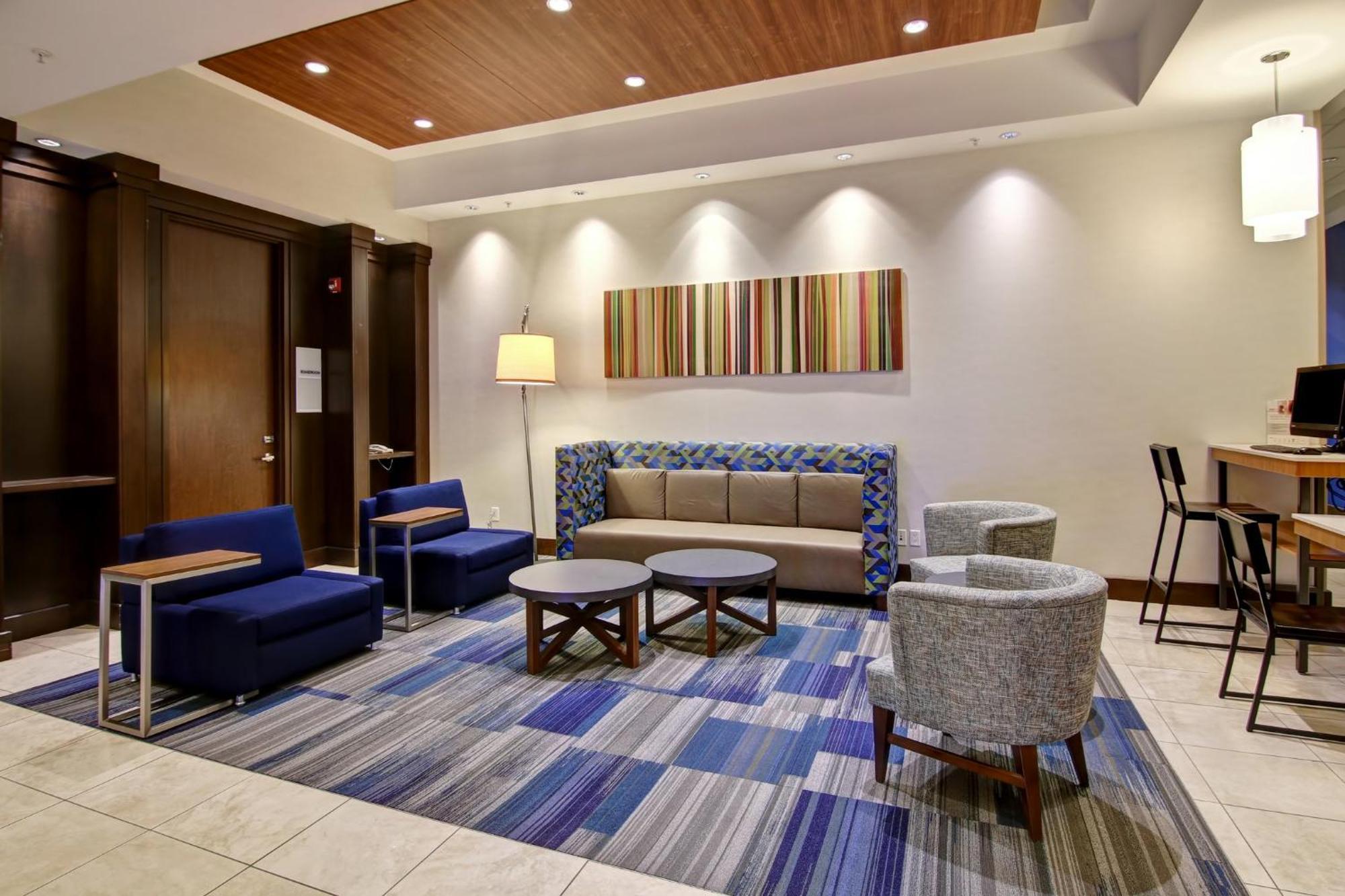 Holiday Inn Express Hotel & Suites Toronto - Markham By Ihg Richmond Hill Exterior photo